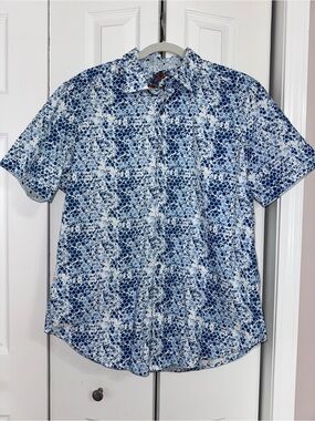 Robert Graham Short-Sleeve Button-Down Shirt